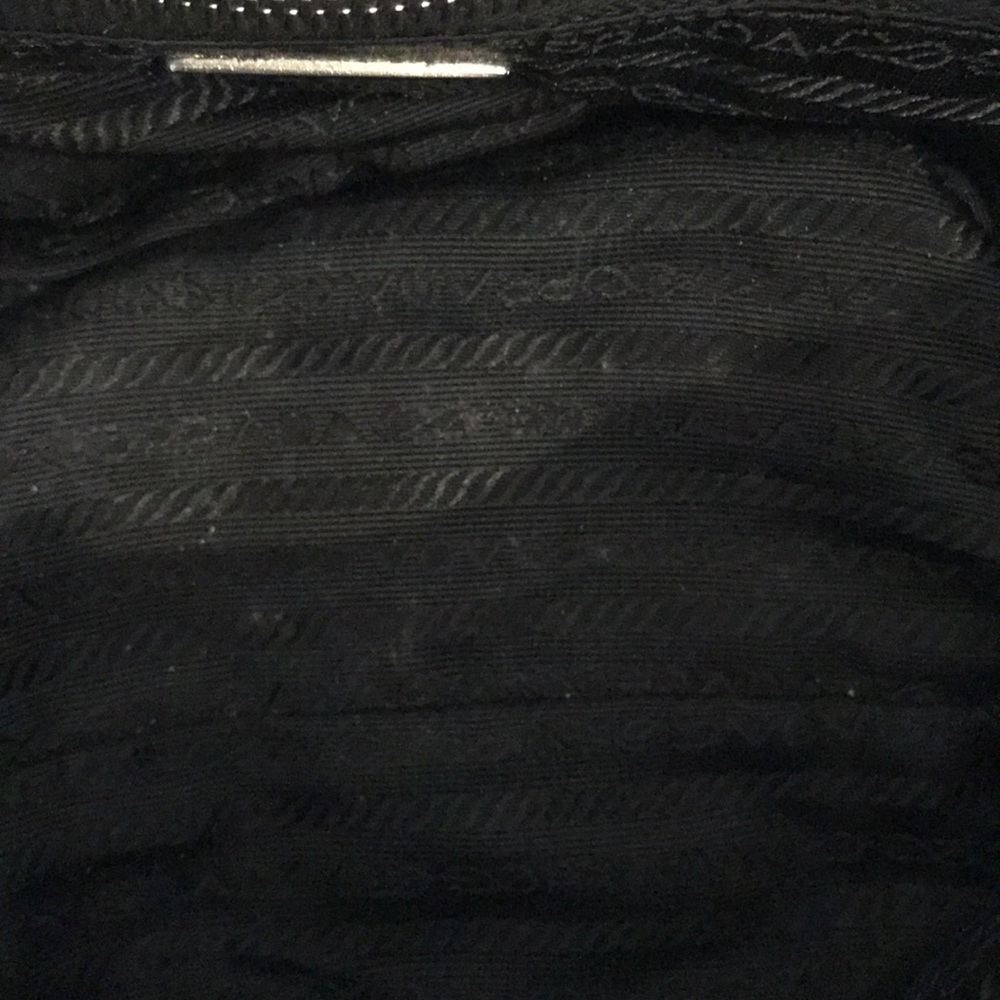 🔴💯🔥PRADA HANDBAG - Picture 6 of 8